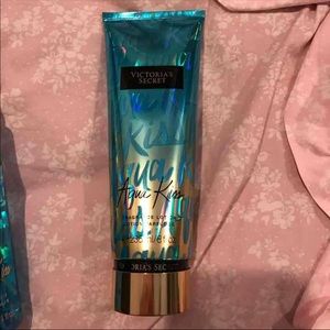 Vs aqua kiss